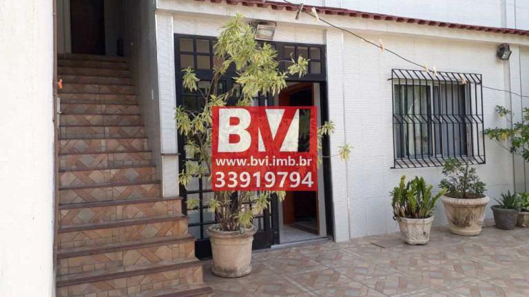 Imagem Casa com 5 Quartos à Venda, 210 m² em Vila Kosmos - Rio De Janeiro