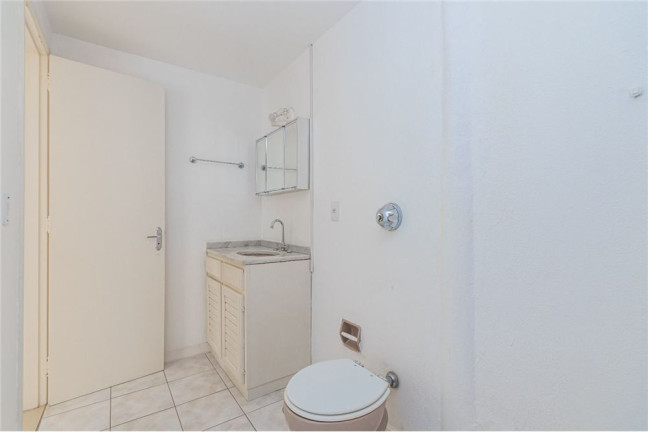 Imagem Apartamento com 2 Quartos à Venda, 78 m² em Centro Histórico - Porto Alegre Imagem Apartamento com 2 Quartos à Venda, 78 m² em Centro Histórico - Porto Alegre
