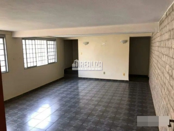 Imagem Casa com 4 Quartos à Venda, 900 m² em Jardim São Bento - Uberaba Imagem Casa com 4 Quartos à Venda, 900 m² em Jardim São Bento - Uberaba