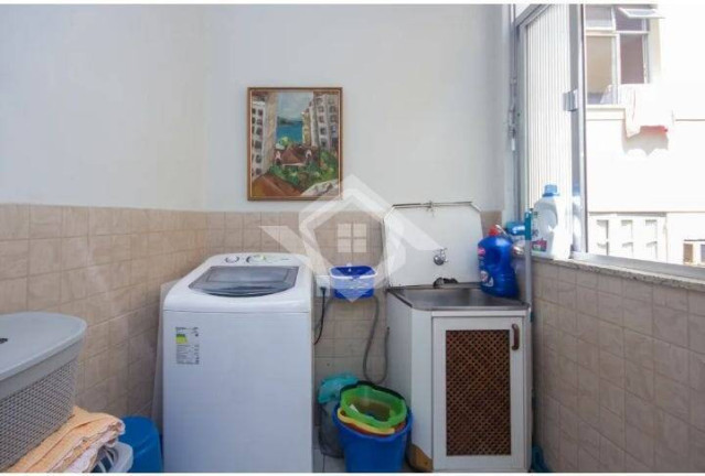 Imagem Apartamento com 2 Quartos à Venda, 61 m² em Copacabana - Rio De Janeiro Imagem Apartamento com 2 Quartos à Venda, 61 m² em Copacabana - Rio De Janeiro