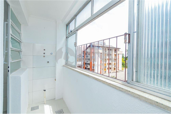 Imagem Apartamento com 2 Quartos à Venda, 74 m² em Passo Da Areia - Porto Alegre Imagem Apartamento com 2 Quartos à Venda, 74 m² em Passo Da Areia - Porto Alegre