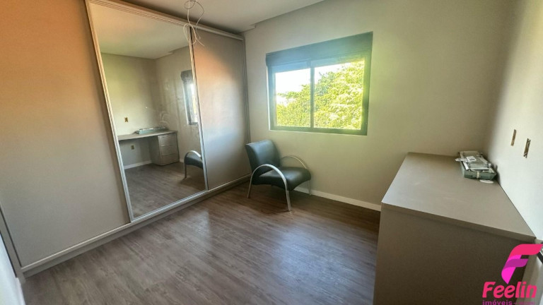 Imagem Casa com 3 Quartos à Venda, 147 m² em Carianos - Florianópolis Imagem Casa com 3 Quartos à Venda, 147 m² em Carianos - Florianópolis