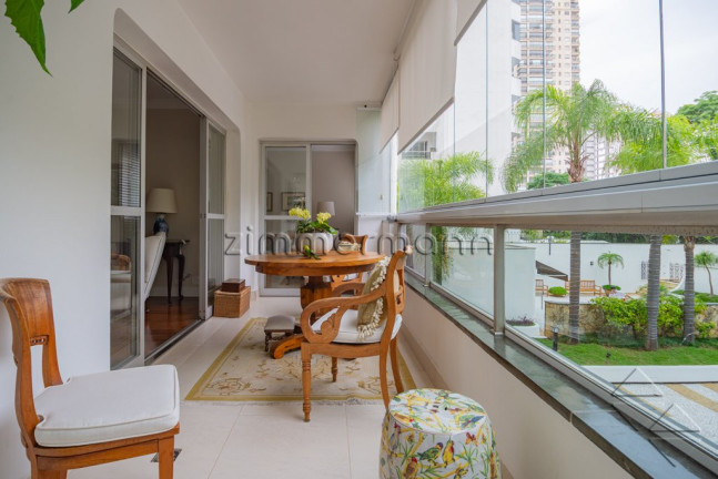 Imagem Apartamento com 4 Quartos à Venda, 431 m² em Moema - São Paulo