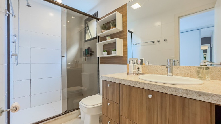 Imagem Imóvel com 2 Quartos à Venda, 86 m² em Petrópolis - Porto Alegre Imagem Imóvel com 2 Quartos à Venda, 86 m² em Petrópolis - Porto Alegre