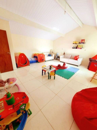 Imagem Sobrado com 3 Quartos à Venda, 170 m² em Barreiro - Taubaté