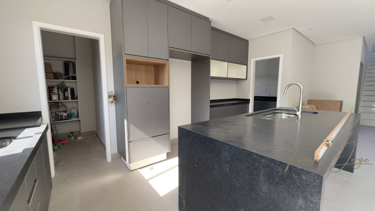 Imagem Casa com 3 Quartos à Venda, 300 m² em Roncáglia - Valinhos