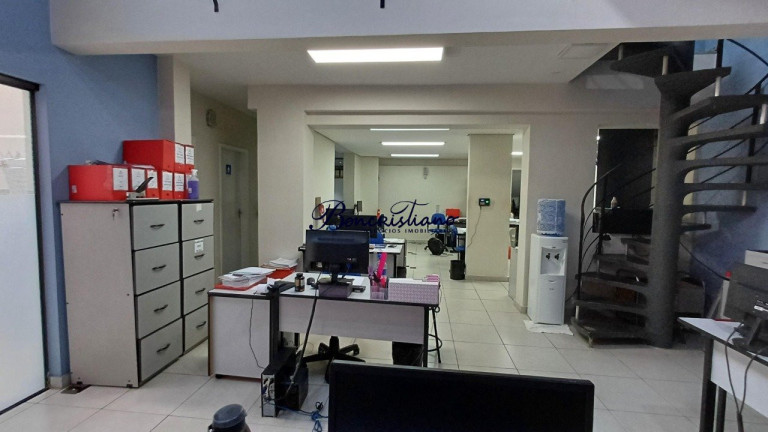Imagem Casa com 10 Quartos para Alugar,  em água Fria - Sao Paulo