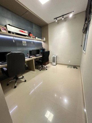 Imagem Casa de Condomínio com 4 Quartos à Venda, 240 m² em Santa Cruz - Cuiabá Imagem Casa de Condomínio com 4 Quartos à Venda, 240 m² em Santa Cruz - Cuiabá