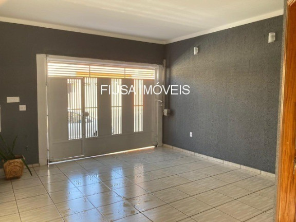 Imagem Casa com 3 Quartos à Venda, em Sumarezinho - Ribeirão Preto Imagem Casa com 3 Quartos à Venda, em Sumarezinho - Ribeirão Preto