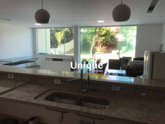 Imagem Casa com 5 Quartos à Venda, 190 m² em Ferradura - Armação Dos Búzios Imagem Casa com 5 Quartos à Venda, 190 m² em Ferradura - Armação Dos Búzios
