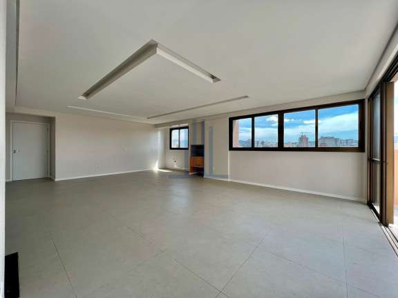 Imagem Cobertura com 3 Quartos à Venda, 278 m² em Nossa Senhora Medianeira - Santa Maria Imagem Cobertura com 3 Quartos à Venda, 278 m² em Nossa Senhora Medianeira - Santa Maria