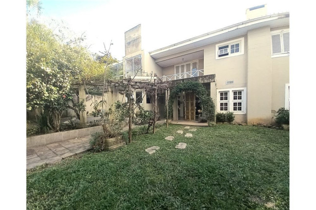 Imagem Casa com 2 Quartos à Venda, em Jardim Sabará - Porto Alegre Imagem Casa com 2 Quartos à Venda, em Jardim Sabará - Porto Alegre