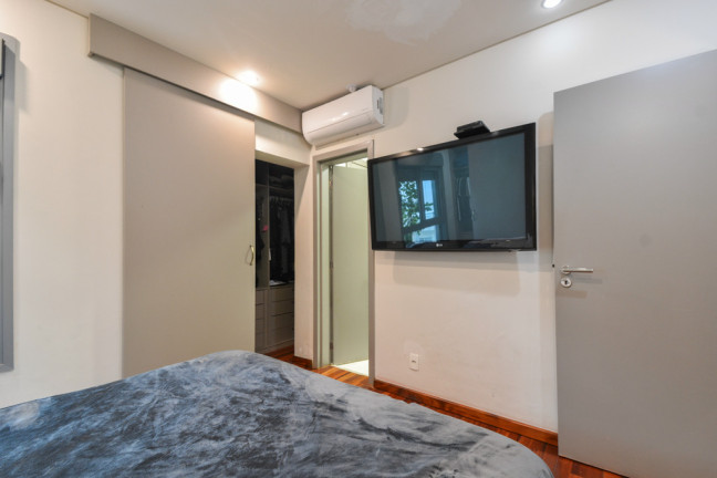 Imóvel com 2 Quartos à Venda, 169 m² em Moema - São Paulo