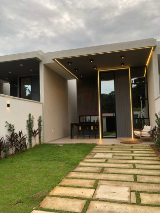 Imagem Casa com 4 Quartos à Venda, 140 m² em Urucunema - Eusébio Imagem Casa com 4 Quartos à Venda, 140 m² em Urucunema - Eusébio