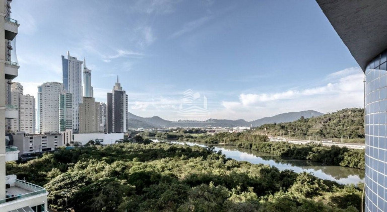 Imagem Apartamento com 3 Quartos à Venda, 343 m² em Centro - Balneário Camboriú