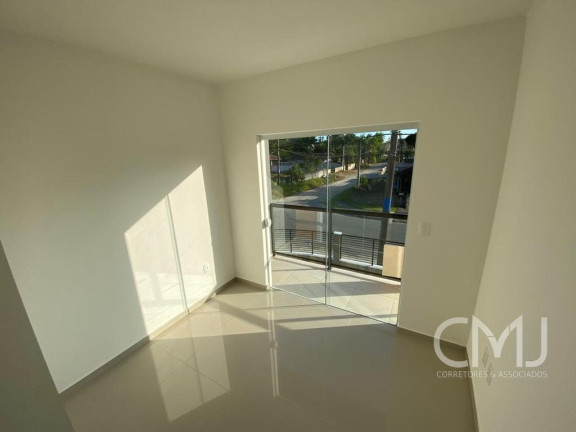 Imagem Casa com 3 Quartos à Venda, 90 m² em João Costa - Joinville Imagem Casa com 3 Quartos à Venda, 90 m² em João Costa - Joinville
