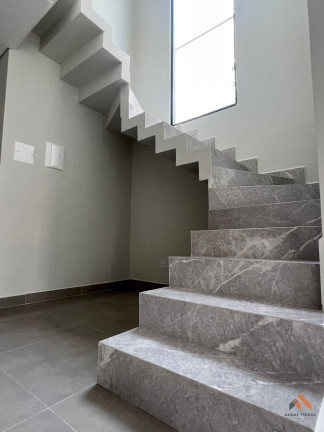 Imagem Casa com 3 Quartos à Venda, 125 m² Imagem Casa com 3 Quartos à Venda, 125 m²