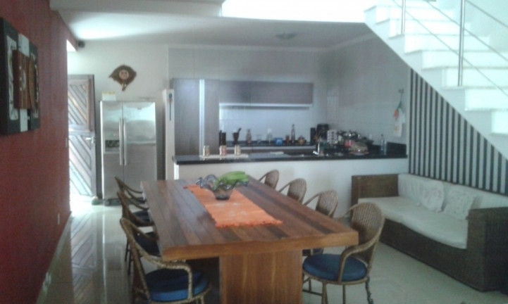 Imagem Casa com 4 Quartos à Venda, 250 m² em Capim Macio - Natal Imagem Casa com 4 Quartos à Venda, 250 m² em Capim Macio - Natal