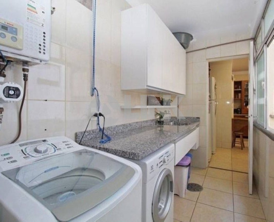 Imagem Imóvel com 3 Quartos à Venda, 232 m² em Petrópolis - Porto Alegre Imagem Imóvel com 3 Quartos à Venda, 232 m² em Petrópolis - Porto Alegre