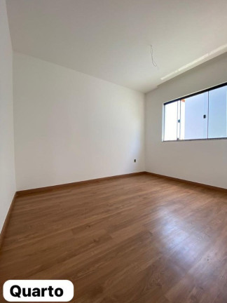 Imagem Sobrado com 3 Quartos à Venda, 130 m² em Parque Jacaraipe - Serra Imagem Sobrado com 3 Quartos à Venda, 130 m² em Parque Jacaraipe - Serra