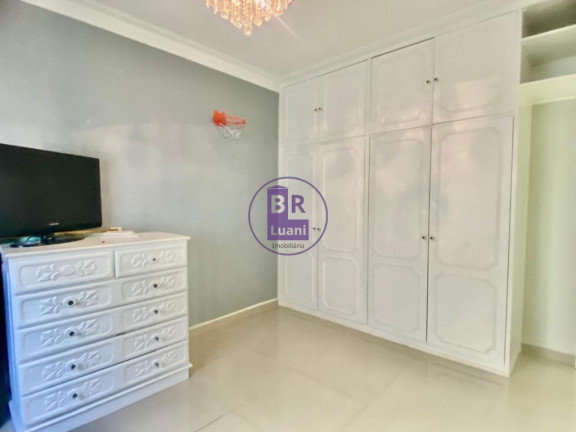 Imagem Sobrado com 3 Quartos à Venda, 614 m² em Quebec - Londrina Imagem Sobrado com 3 Quartos à Venda, 614 m² em Quebec - Londrina