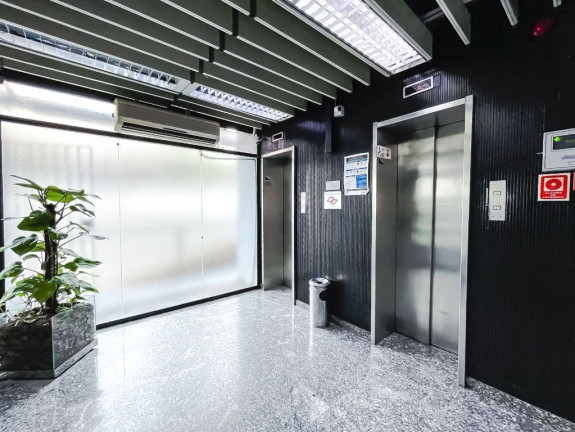 Imagem Sala Comercial à Venda, 32 m² em Itaim Bibi - São Paulo Imagem Sala Comercial à Venda, 32 m² em Itaim Bibi - São Paulo
