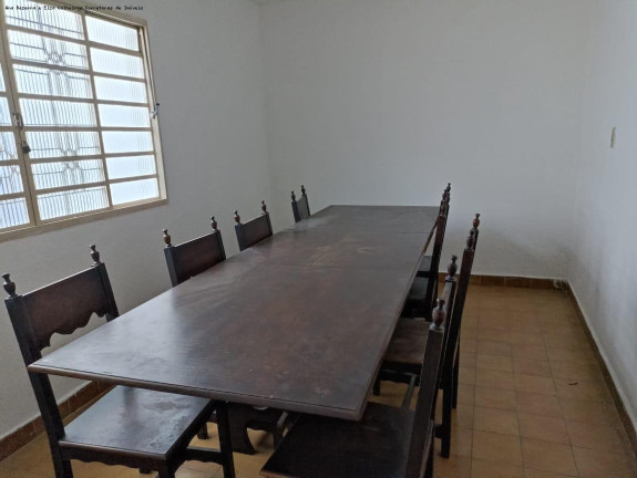 Imagem Casa com 4 Quartos à Venda, 200 m² em Jardim Santa Clara - Taubaté Imagem Casa com 4 Quartos à Venda, 200 m² em Jardim Santa Clara - Taubaté
