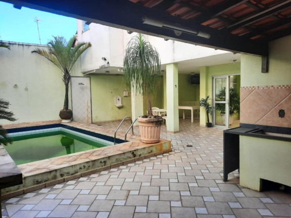 Imagem Imóvel com 6 Quartos à Venda, 218 m² em Campo Grande - Rio De Janeiro Imagem Imóvel com 6 Quartos à Venda, 218 m² em Campo Grande - Rio De Janeiro