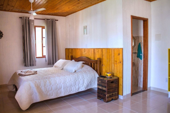 Imagem Imóvel com 18 Quartos à Venda, 980 m² em Iucas - Teresópolis Imagem Imóvel com 18 Quartos à Venda, 980 m² em Iucas - Teresópolis