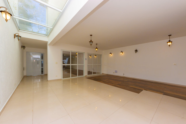 Imagem Casa com 3 Quartos à Venda, 300 m² em Planalto Paulista - São Paulo Imagem Casa com 3 Quartos à Venda, 300 m² em Planalto Paulista - São Paulo