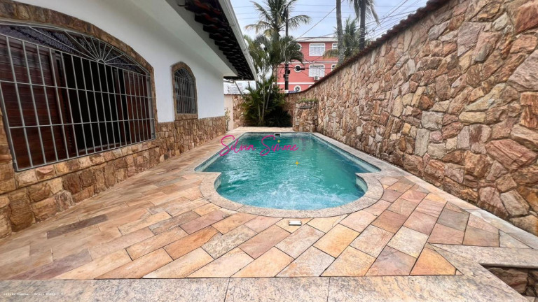 Imagem Casa com 3 Quartos à Venda, 252 m² em Caiçara - Praia Grande Imagem Casa com 3 Quartos à Venda, 252 m² em Caiçara - Praia Grande