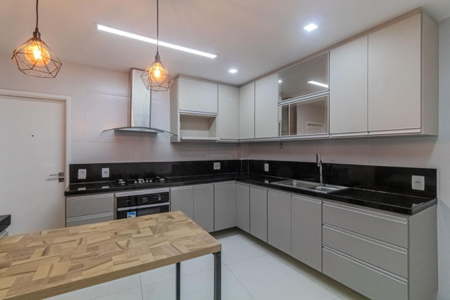 Imagem Apartamento com 3 Quartos à Venda, 112 m² em Ipanema - Rio De Janeiro Imagem Apartamento com 3 Quartos à Venda, 112 m² em Ipanema - Rio De Janeiro
