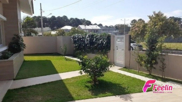 Imagem Casa de Condomínio com 3 Quartos à Venda, 234 m² em São João Do Rio Vermelho - Florianópolis Imagem Casa de Condomínio com 3 Quartos à Venda, 234 m² em São João Do Rio Vermelho - Florianópolis