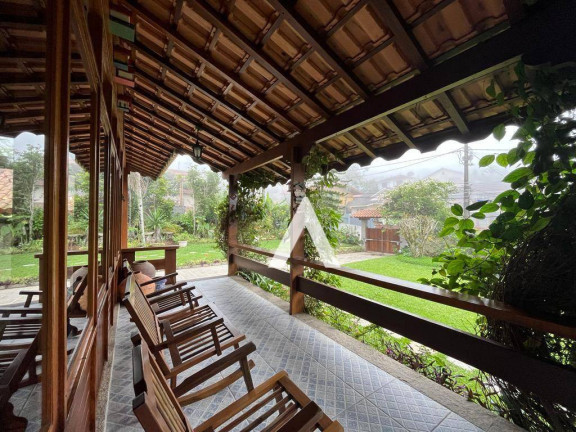 Imagem Casa com 5 Quartos à Venda, 350 m² em Iucas - Teresópolis Imagem Casa com 5 Quartos à Venda, 350 m² em Iucas - Teresópolis