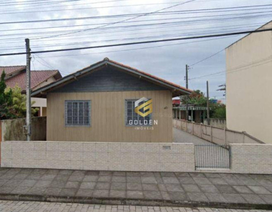 Casa com 3 Quartos à Venda, 78 m² em Centro - Tijucas