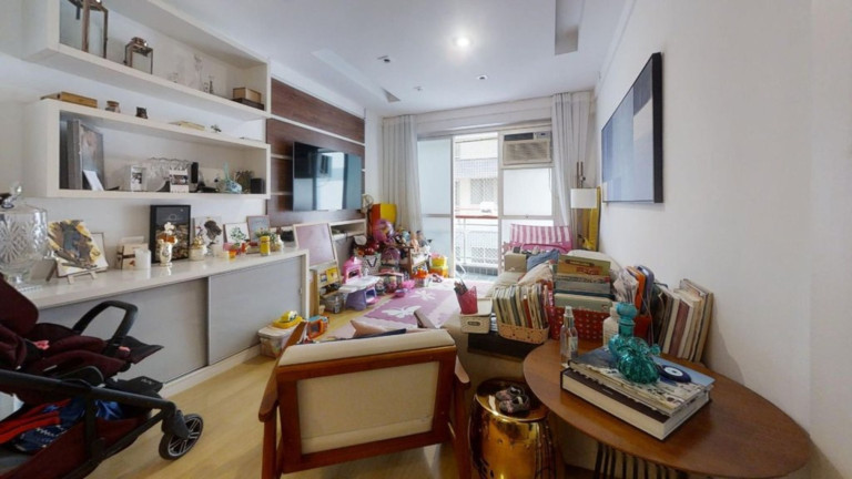 Imagem Imóvel com 2 Quartos à Venda, 86 m² em Lagoa - Rio De Janeiro Imagem Imóvel com 2 Quartos à Venda, 86 m² em Lagoa - Rio De Janeiro