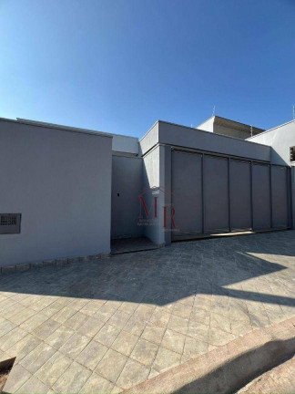 Imagem Casa com 3 Quartos à Venda, 240 m² em Jardim Residencial Moriá - Votuporanga