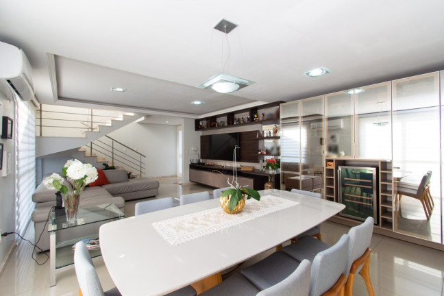 Imagem Casa com 4 Quartos à Venda, 250 m² em São José - Canoas Imagem Casa com 4 Quartos à Venda, 250 m² em São José - Canoas