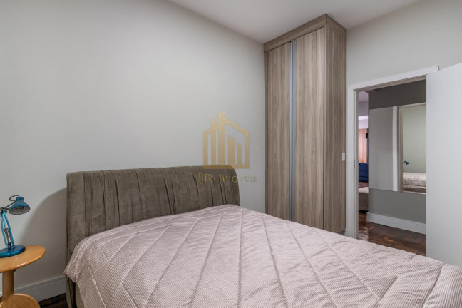 Imagem Apartamento com 3 Quartos à Venda, 165 m² em Centro - Curitiba