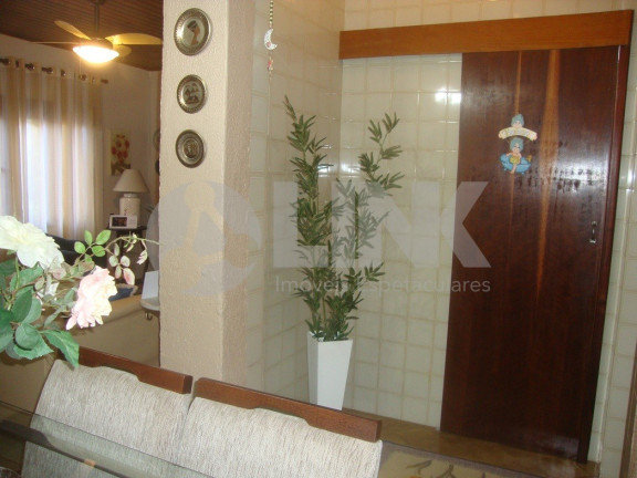 Imagem Casa com 2 Quartos à Venda, 190 m² em Jardim Floresta - Porto Alegre Imagem Casa com 2 Quartos à Venda, 190 m² em Jardim Floresta - Porto Alegre