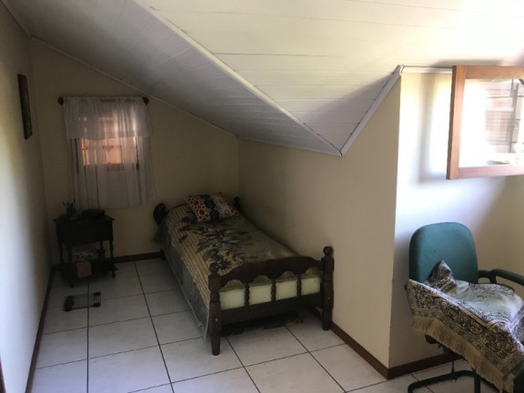 Imagem Casa com 4 Quartos à Venda, 230 m² em Jardim Itu - Porto Alegre