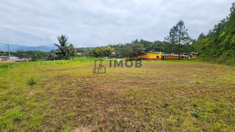 Terreno à Venda, 1.221 m² em Centro - Corupá