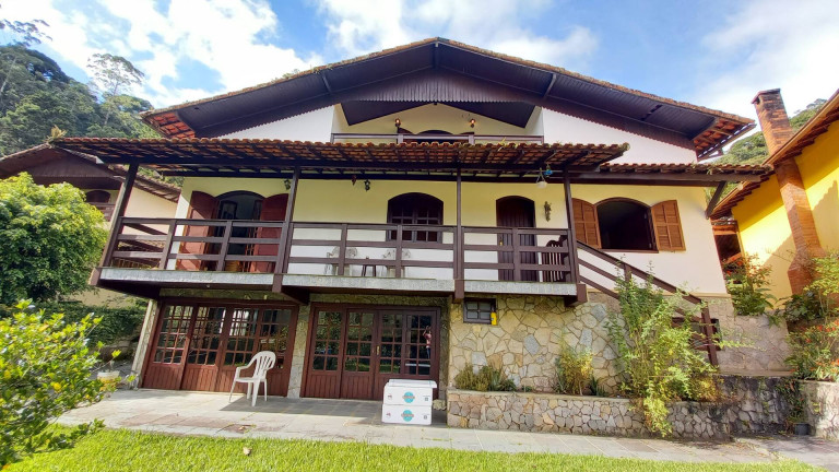 Imagem Casa com 3 Quartos à Venda, em Debossan - Nova Friburgo Imagem Casa com 3 Quartos à Venda, em Debossan - Nova Friburgo