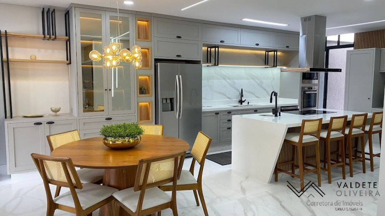 Imagem Casa com 3 Quartos à Venda, 243 m² em Jardim Oriente - São José Dos Campos