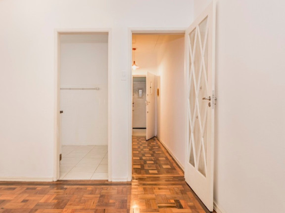 Imagem Apartamento com 3 Quartos à Venda, 116 m² em Rio Branco - Porto Alegre Imagem Apartamento com 3 Quartos à Venda, 116 m² em Rio Branco - Porto Alegre