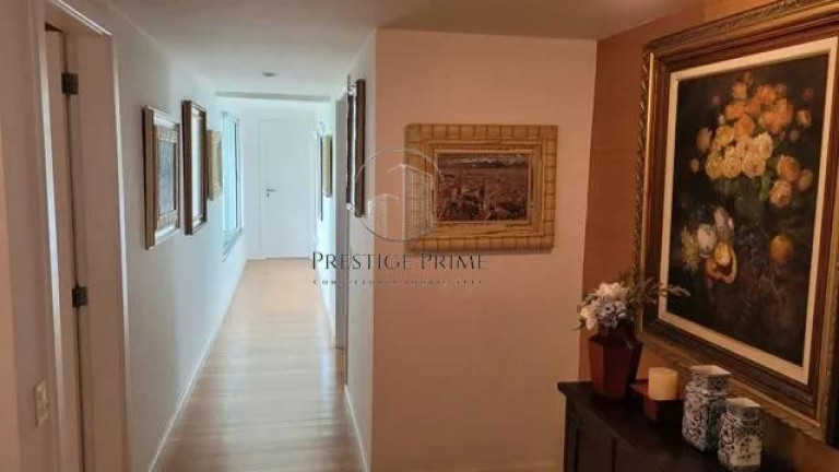 Imagem Casa com 4 Quartos à Venda, 504 m² Imagem Casa com 4 Quartos à Venda, 504 m²
