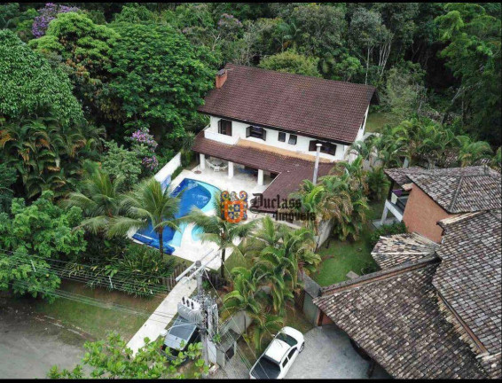 Sobrado com 6 Quartos à Venda, 393 m² em Riviera - Bertioga