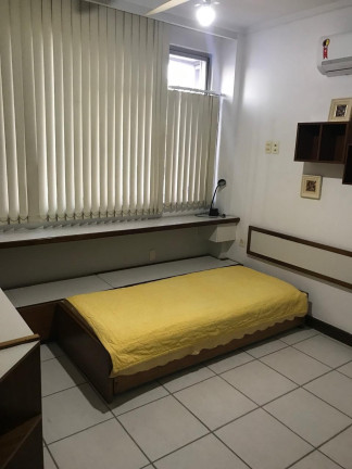 Imagem Imóvel com 4 Quartos à Venda, 140 m² em Icaraí - Niterói Imagem Imóvel com 4 Quartos à Venda, 140 m² em Icaraí - Niterói
