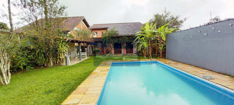 Imagem Casa com 4 Quartos à Venda, 338 m² em Jardim Virgínia - Guarujá Imagem Casa com 4 Quartos à Venda, 338 m² em Jardim Virgínia - Guarujá