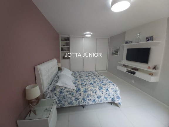 Imagem Imóvel com 3 Quartos à Venda, 210 m² em Centro - Cabo Frio
